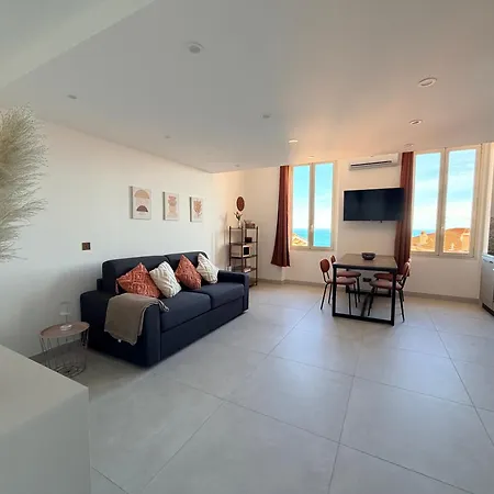 Elegant Boho Chic Flat With Sea View, Few Steps From Monaco And Mc