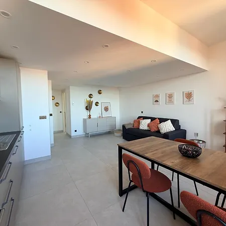 Elegant Boho Chic Flat With Sea View, Few Steps From Monaco And Mc *