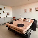 Elegant Boho Chic Flat With Sea View, Few Steps From Monaco And Mc