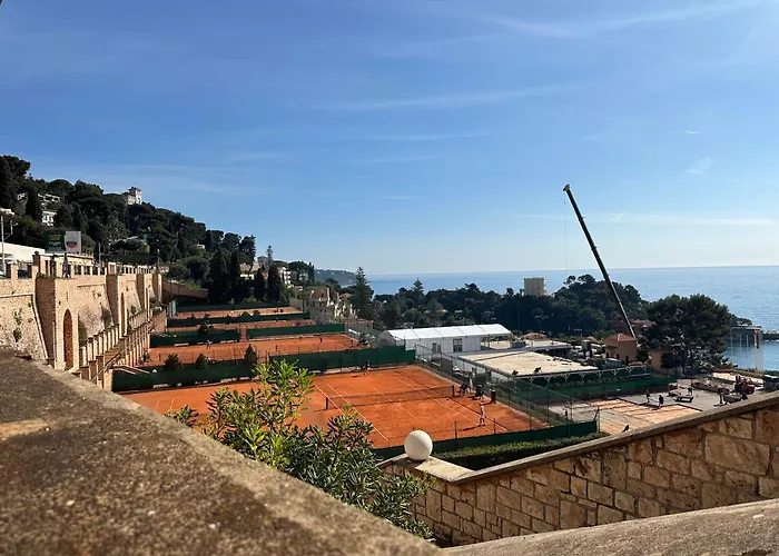 Courts & Coasts Few Steps From Tennis Courts, Country Club And Montecarlo شقة