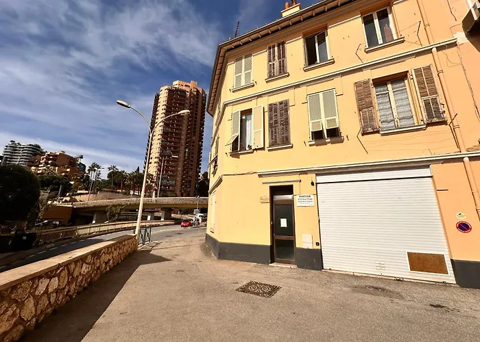 Courts & Coasts Few Steps From Tennis Courts, Country Club And Montecarlo * روكوبرُن كاب مارتي